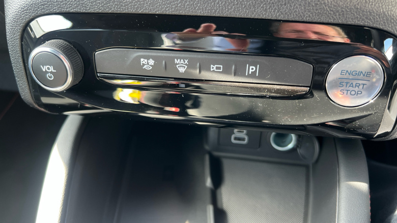 Ford Kuga 2.5 FHEV ST-Line 5dr CVT Hybrid Estate